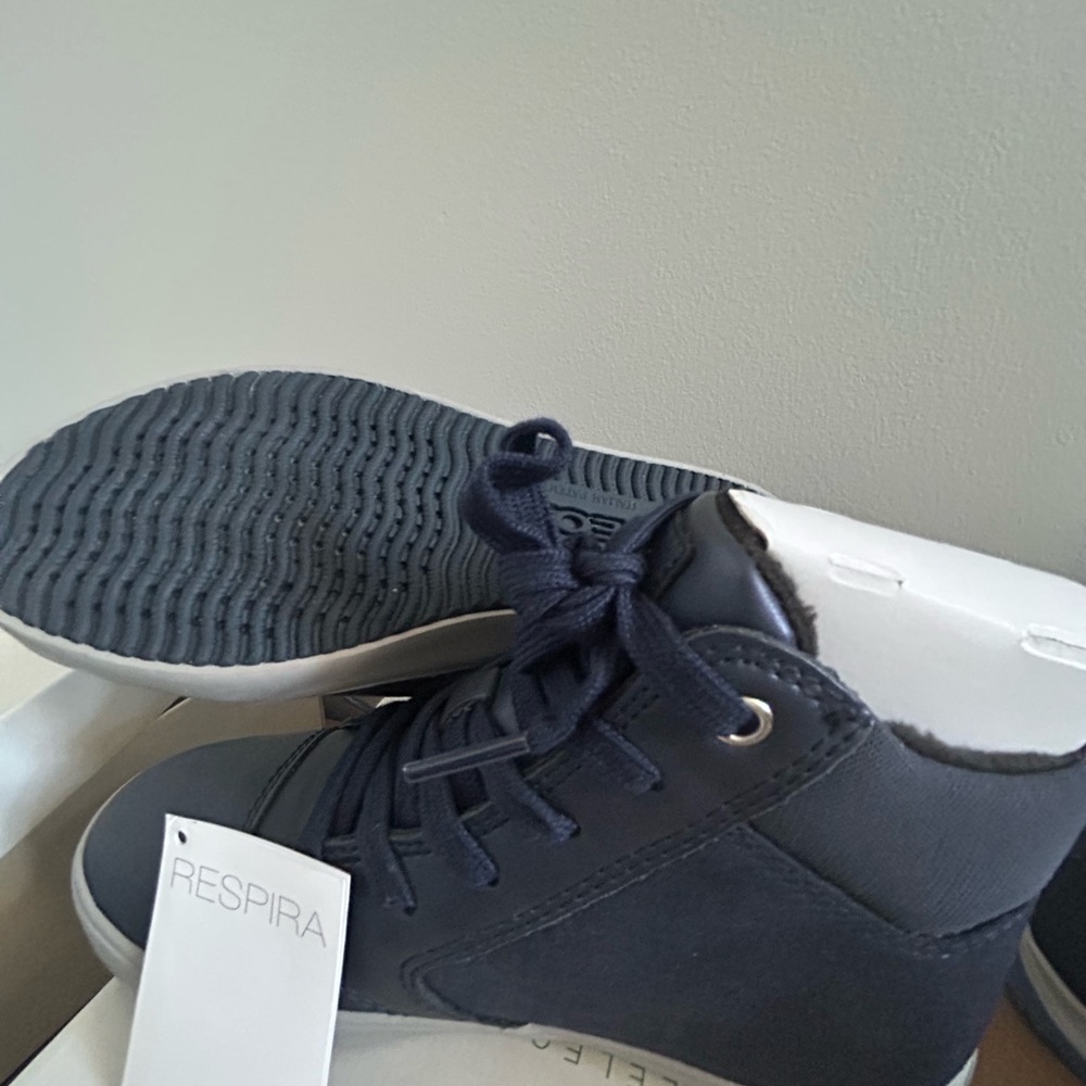 Geox unisex Navy High-Top Sneakers - Picture 3 of 4